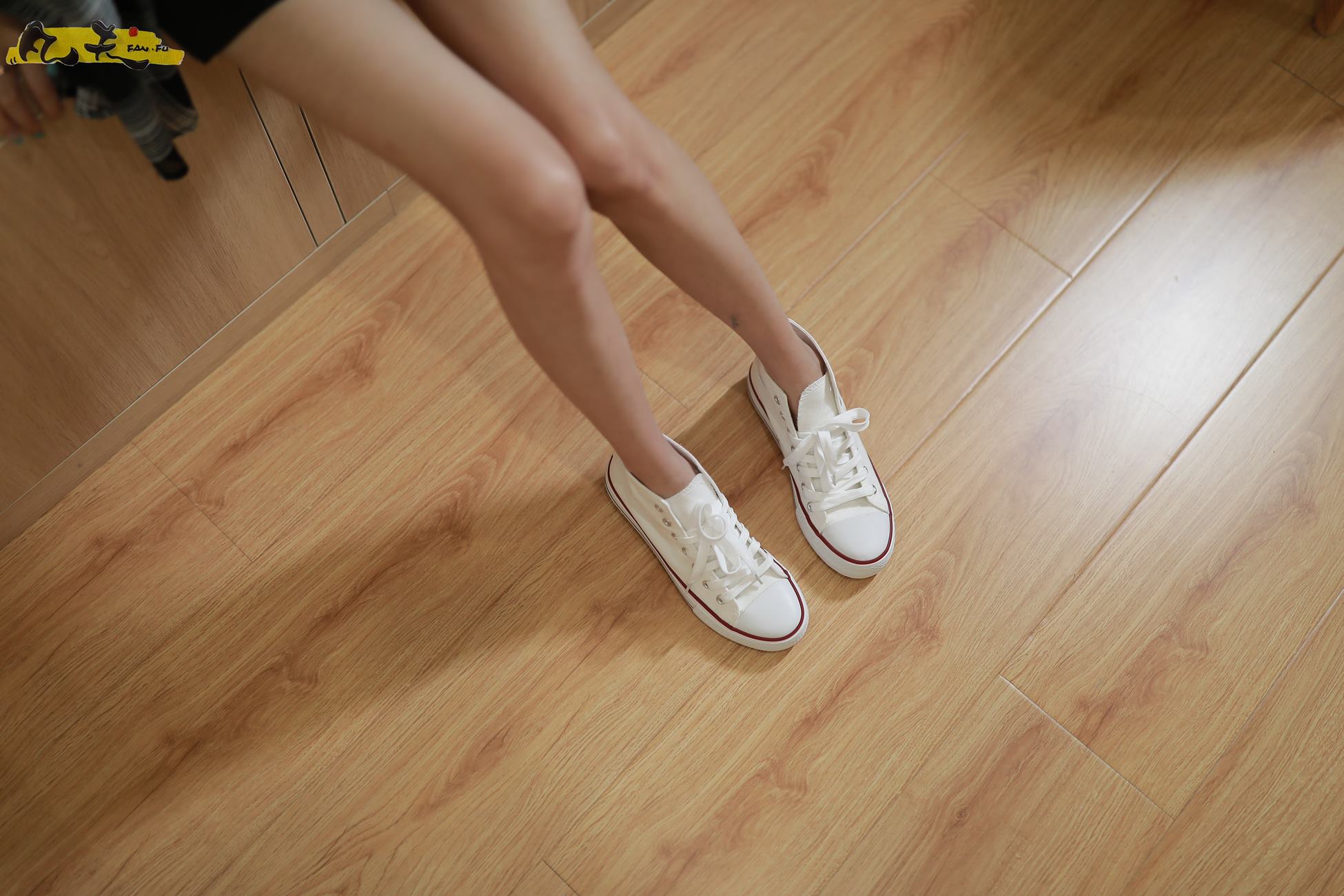 图片[79]-凡夫摄影 NO.0009 – 依茜 高帮帆布鞋黑色棉袜[243P] – 速更版-美库