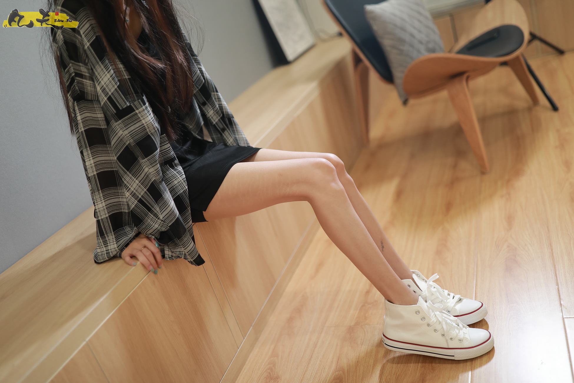 图片[80]-凡夫摄影 NO.0009 – 依茜 高帮帆布鞋黑色棉袜[243P] – 速更版-美库