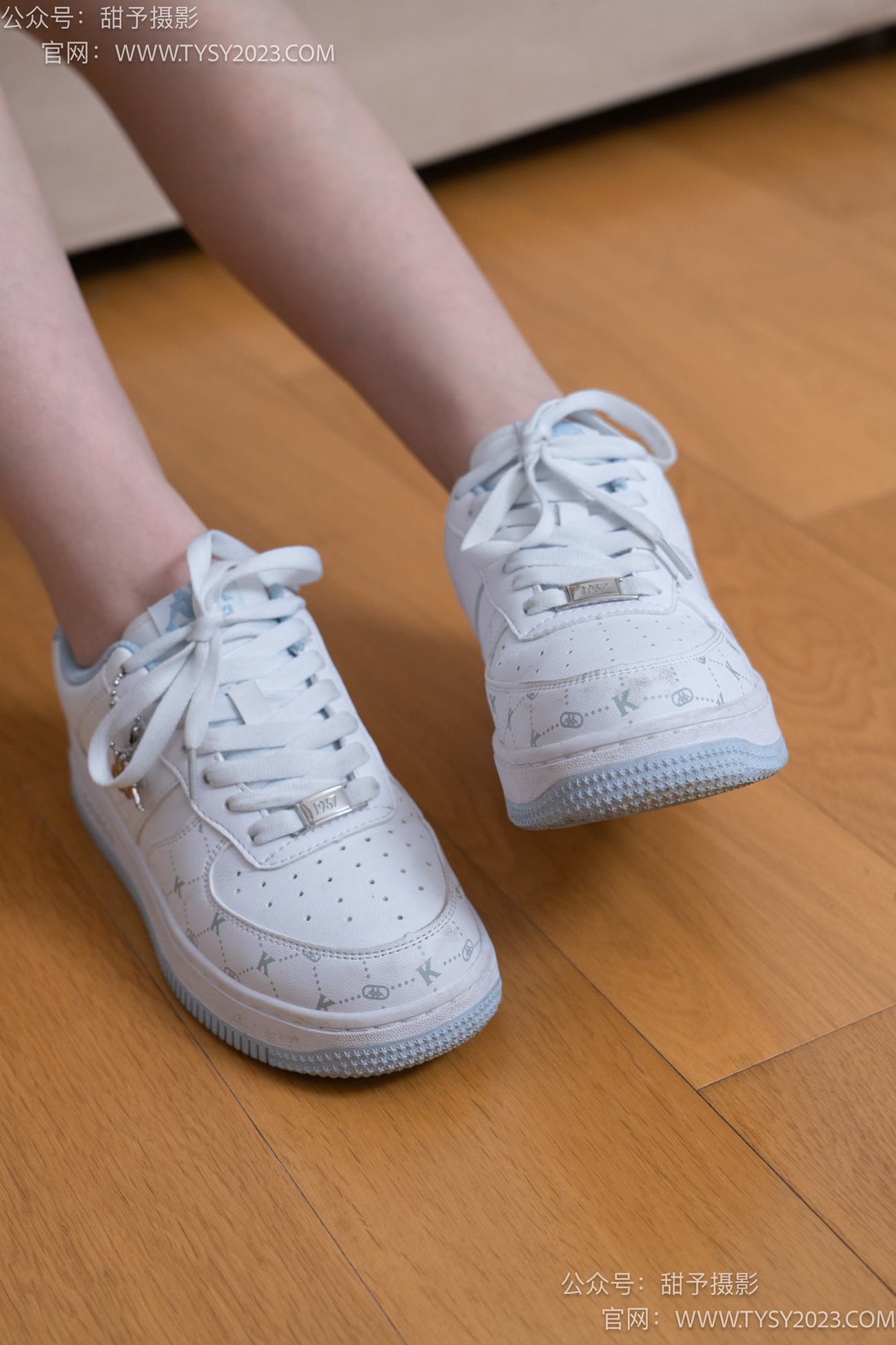 图片[20]-甜予摄影 NO.080期：璇璇-校服、板鞋、裸足、光脚踩小西红柿葡萄的剧情[134P] – 速更版-美库