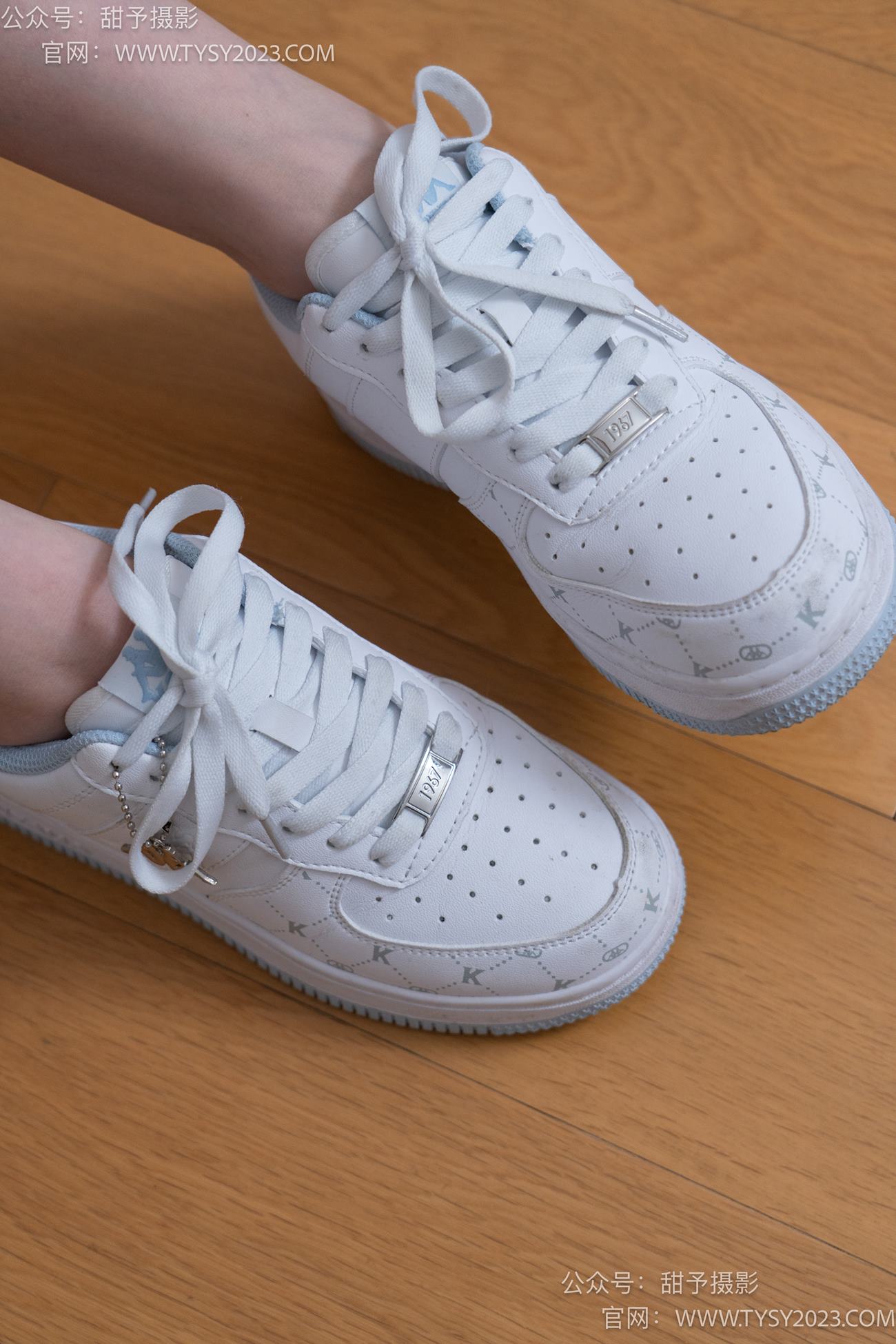 图片[21]-甜予摄影 NO.080期：璇璇-校服、板鞋、裸足、光脚踩小西红柿葡萄的剧情[134P] – 速更版-美库