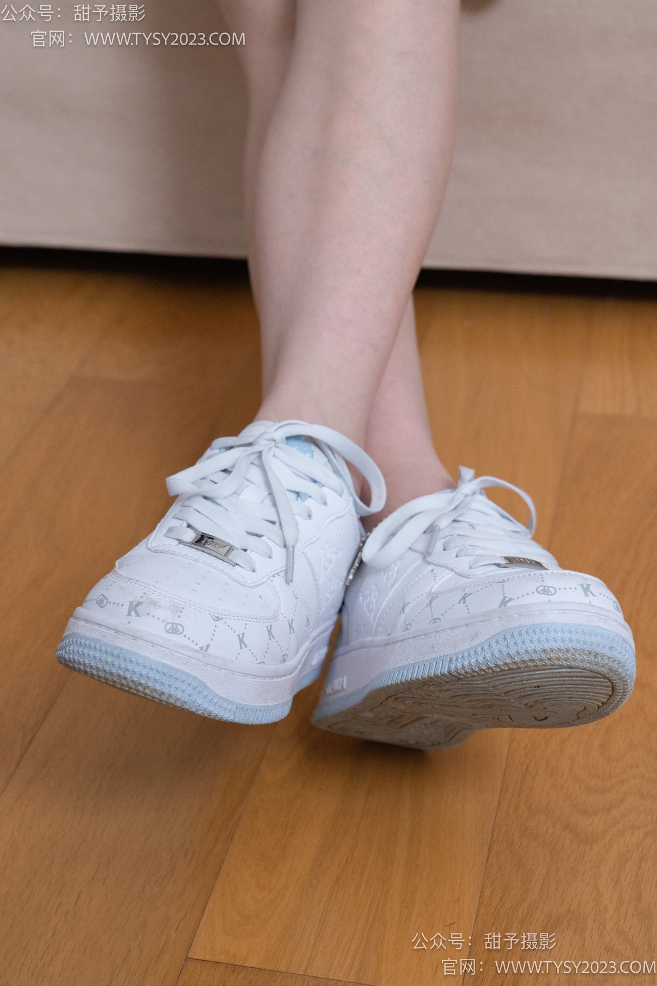 图片[30]-甜予摄影 NO.080期：璇璇-校服、板鞋、裸足、光脚踩小西红柿葡萄的剧情[134P] – 速更版-美库