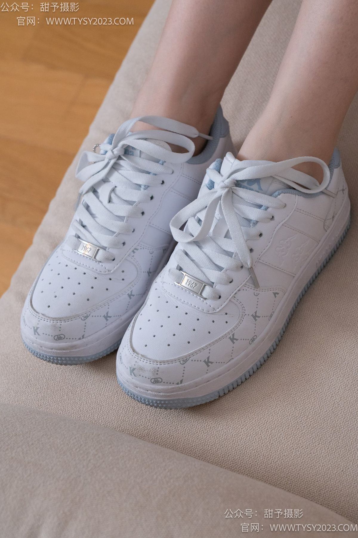 图片[37]-甜予摄影 NO.080期：璇璇-校服、板鞋、裸足、光脚踩小西红柿葡萄的剧情[134P] – 速更版-美库