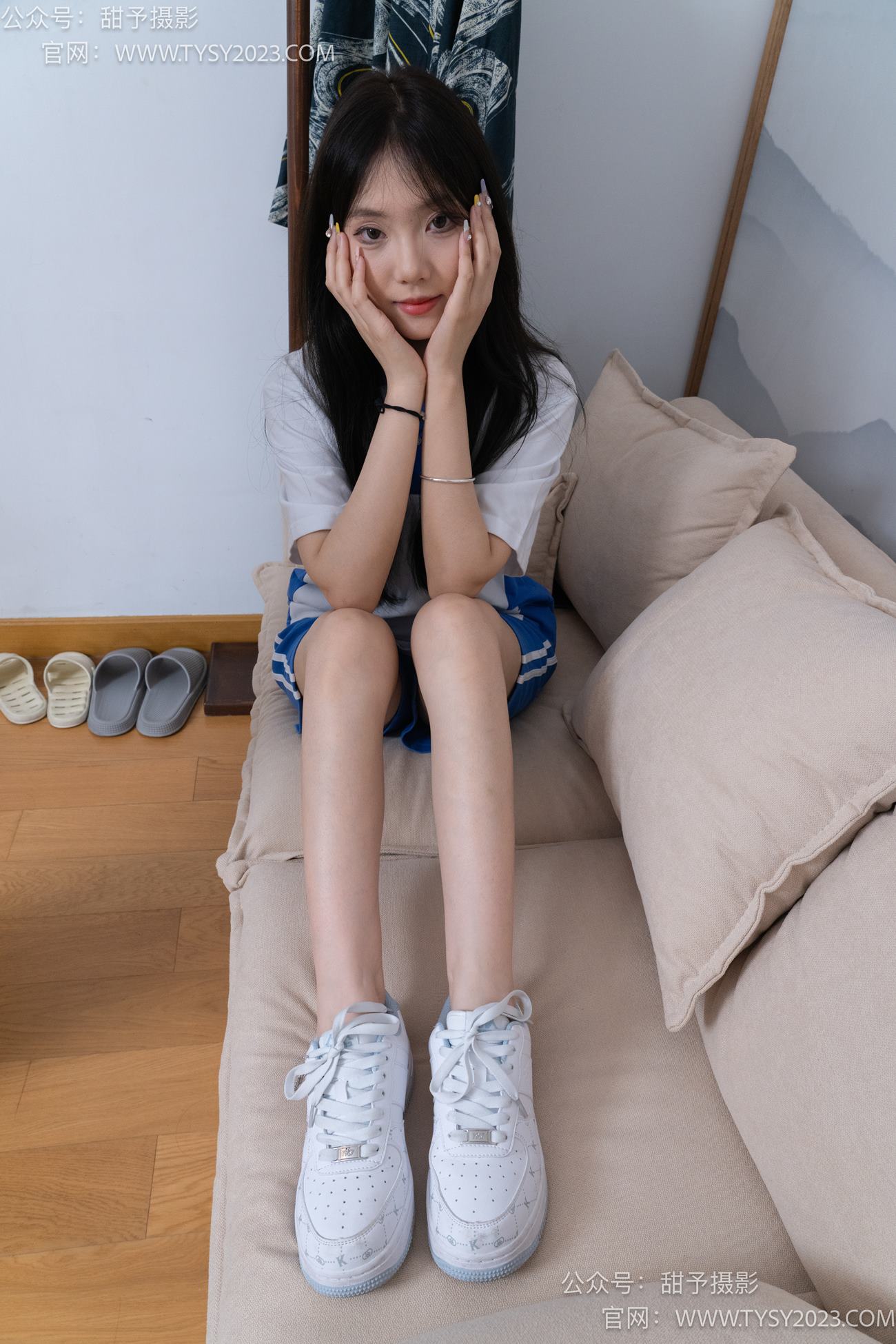 图片[39]-甜予摄影 NO.080期：璇璇-校服、板鞋、裸足、光脚踩小西红柿葡萄的剧情[134P] – 速更版-美库