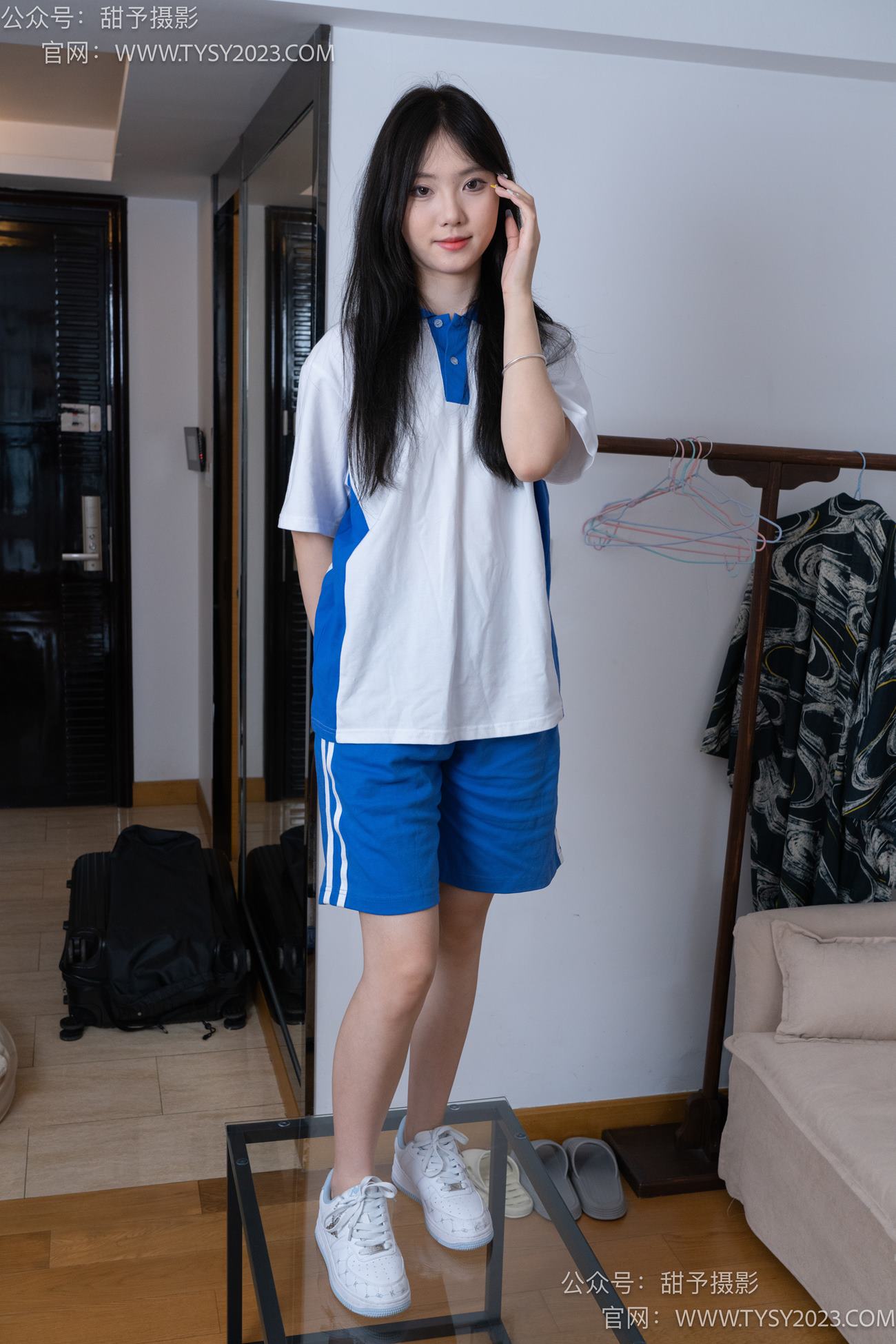 图片[47]-甜予摄影 NO.080期：璇璇-校服、板鞋、裸足、光脚踩小西红柿葡萄的剧情[134P] – 速更版-美库