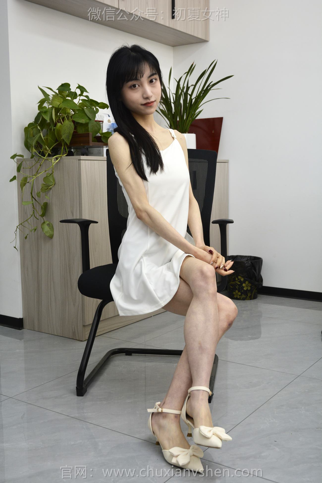 图片[26]-初夏女神 NO.233 柒柒 骨感较强[108P] – 速更版-美库