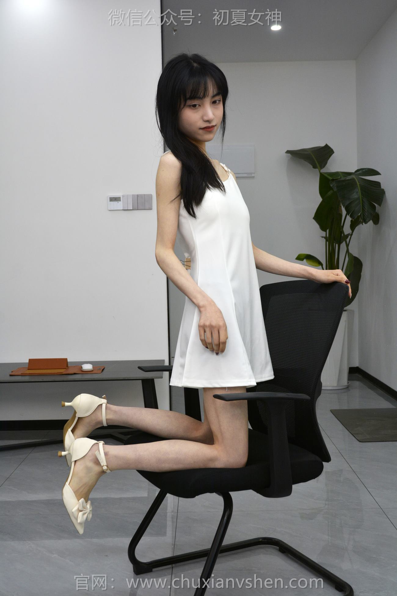 图片[93]-初夏女神 NO.233 柒柒 骨感较强[108P] – 速更版-美库