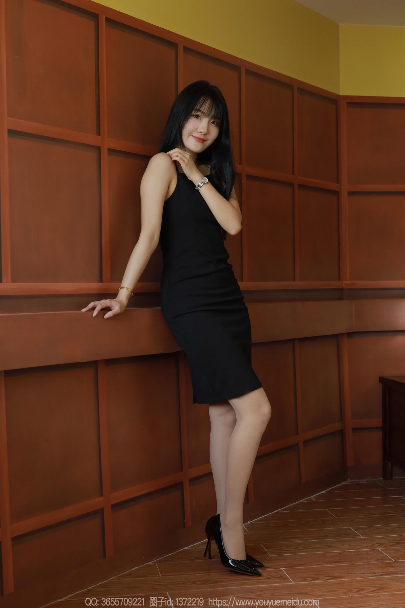 图片[33]-[IESS异思趣向] 2024.09.22 丝享家1852：婉萍《黑色礼裙（上）》[90P] – 速更版-美库