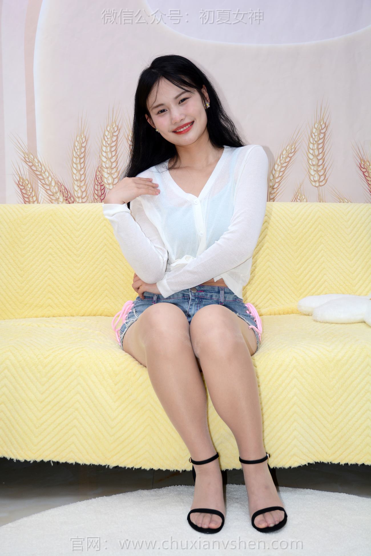 图片[84]-初夏女神 NO.234 幺幺 职业微笑[85P] – 速更版-美库