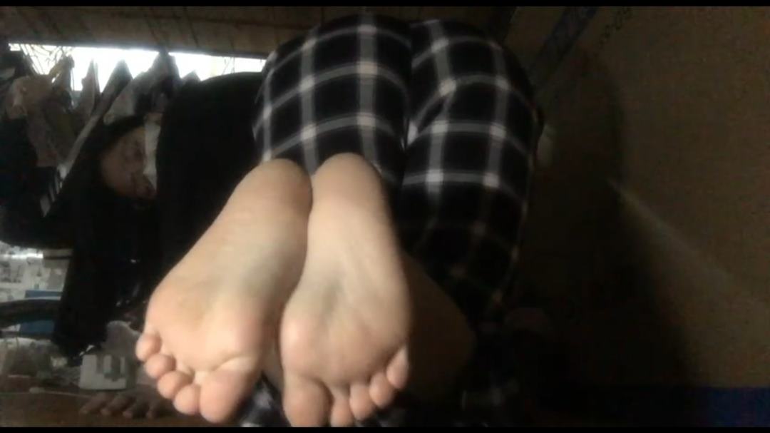 图片[47]-脚模面试脸足同框套路系列-054-素人2[59P] – 速更版-美库