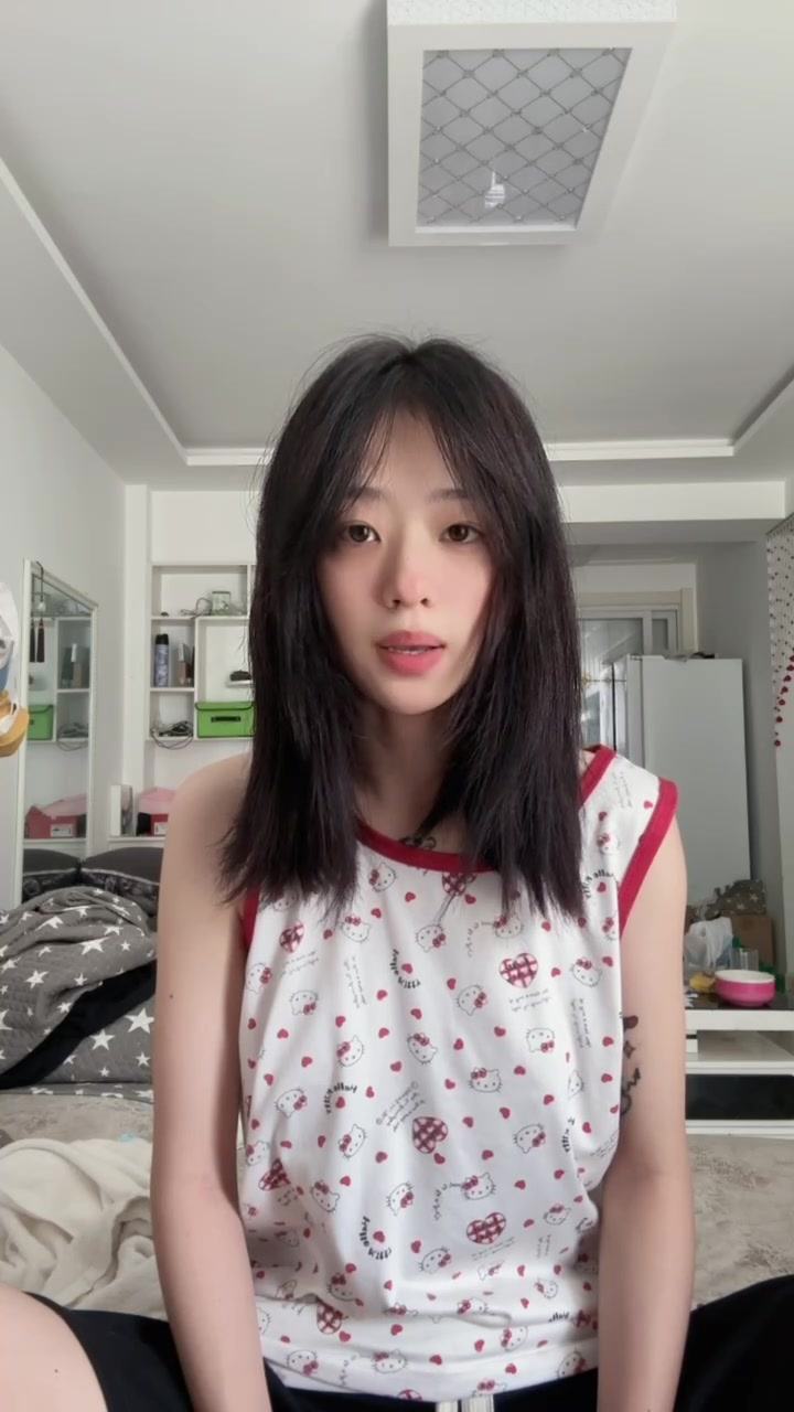 图片[42]-脚模面试脸足同框套路系列-059-素人7[49P] – 速更版-美库