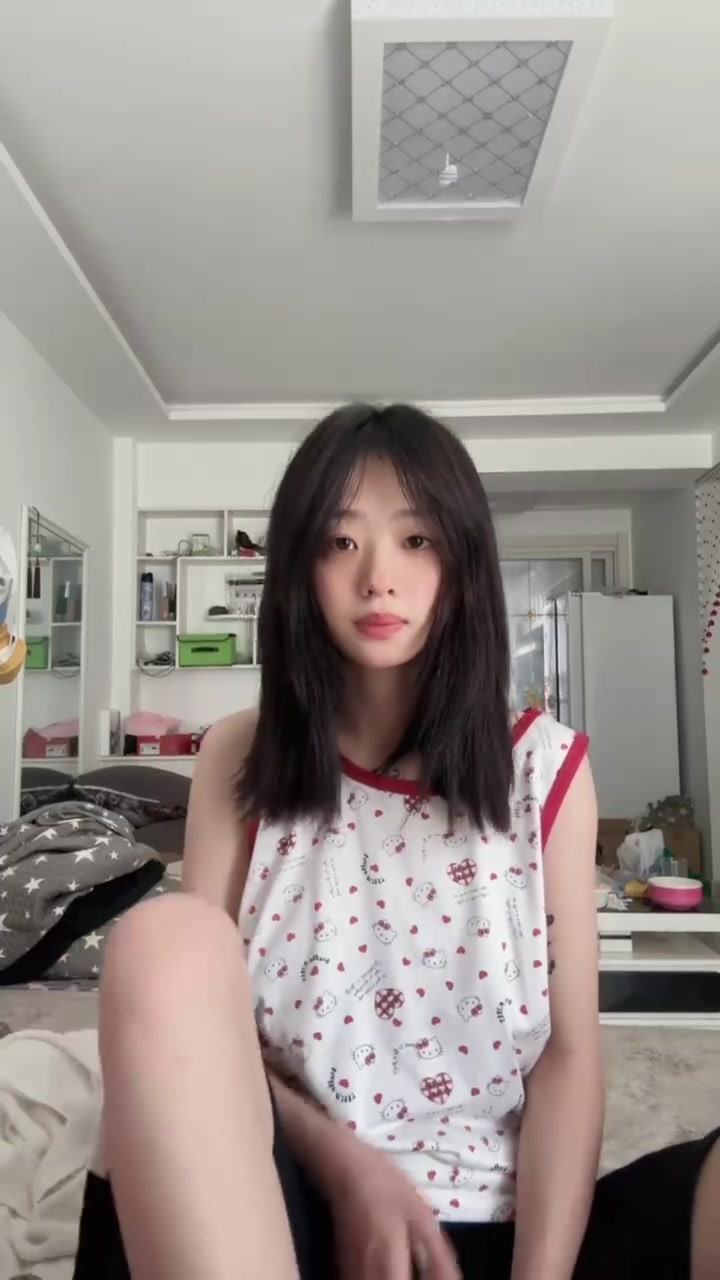 图片[43]-脚模面试脸足同框套路系列-059-素人7[49P] – 速更版-美库