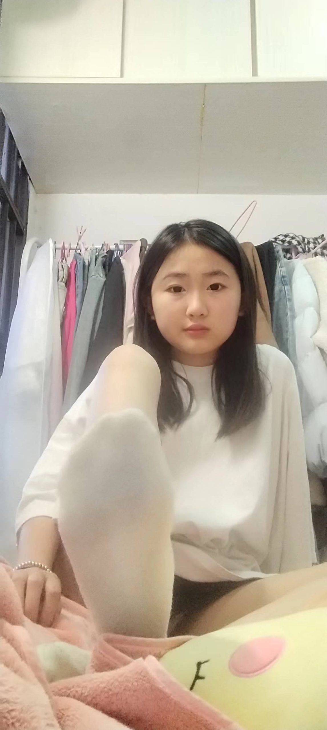 图片[12]-脚模面试脸足同框套路系列-060-素人8（两个妹字）[25P] – 速更版-美库