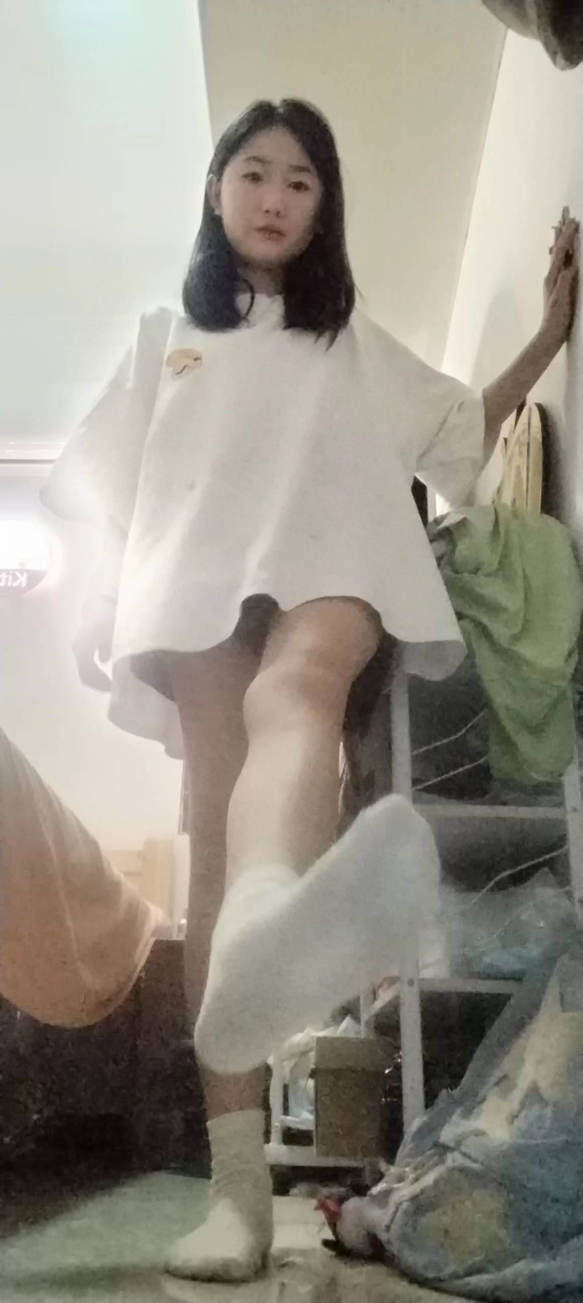 图片[16]-脚模面试脸足同框套路系列-060-素人8（两个妹字）[25P] – 速更版-美库