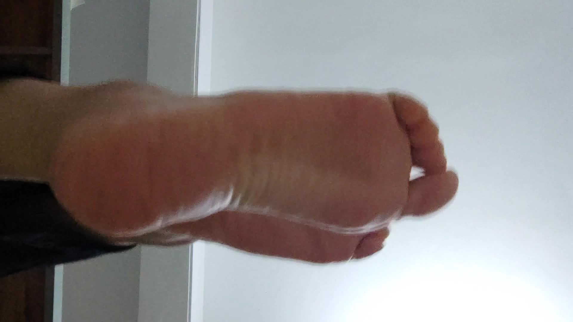 图片[17]-脚模面试脸足同框套路系列-062-18岁学妹嫩脚[33P] – 速更版-美库