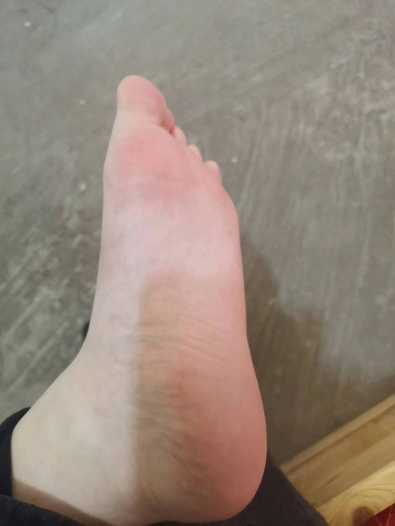 图片[25]-脚模面试脸足同框套路系列-060-素人8（两个妹字）[25P] – 速更版-美库