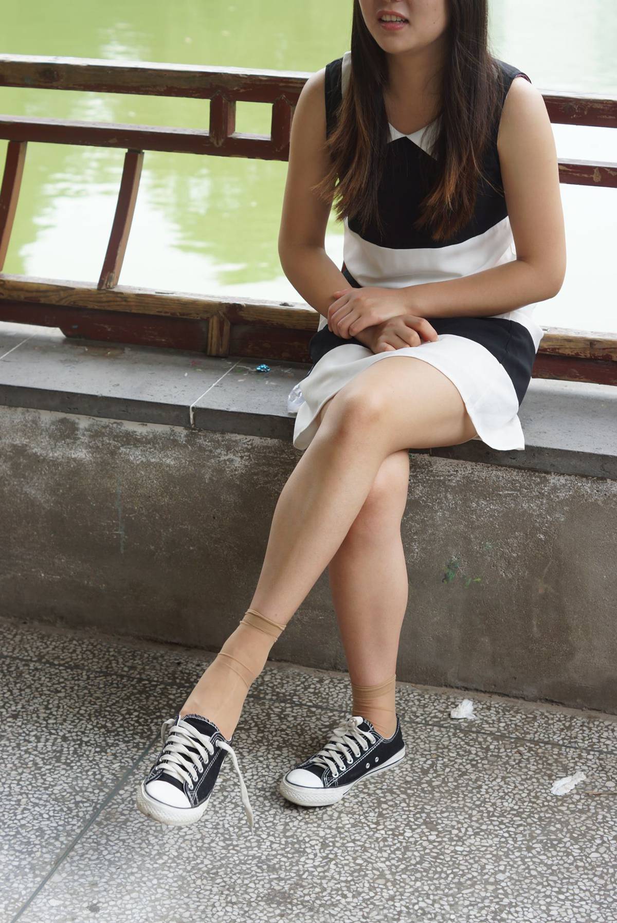 图片[28]-自由摄影 No.329 拍完棉袜，阳阳看到我的水晶丝袜 说：我可以试试吗？[79P] – 速更版-美库