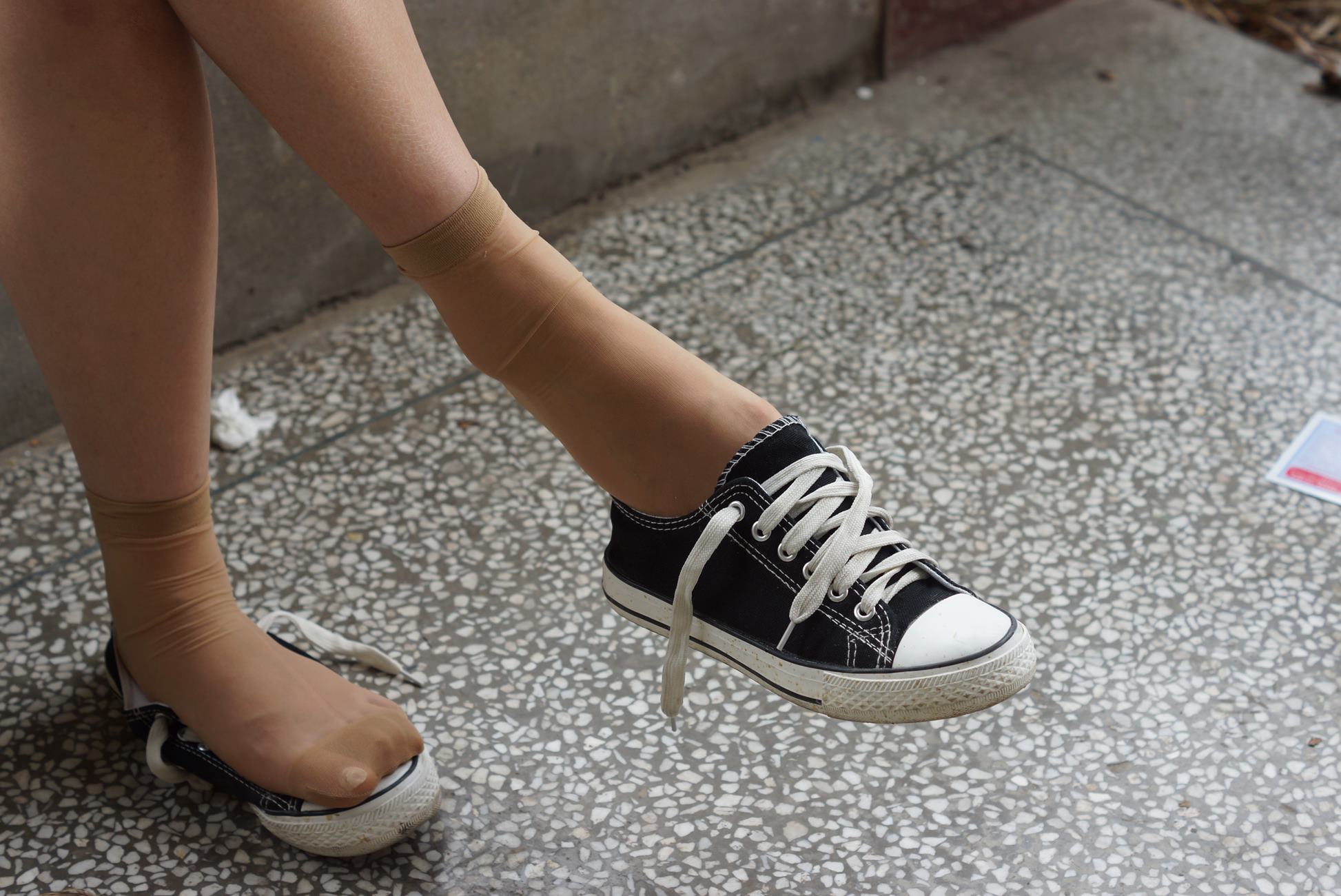 图片[54]-自由摄影 No.329 拍完棉袜，阳阳看到我的水晶丝袜 说：我可以试试吗？[79P] – 速更版-美库