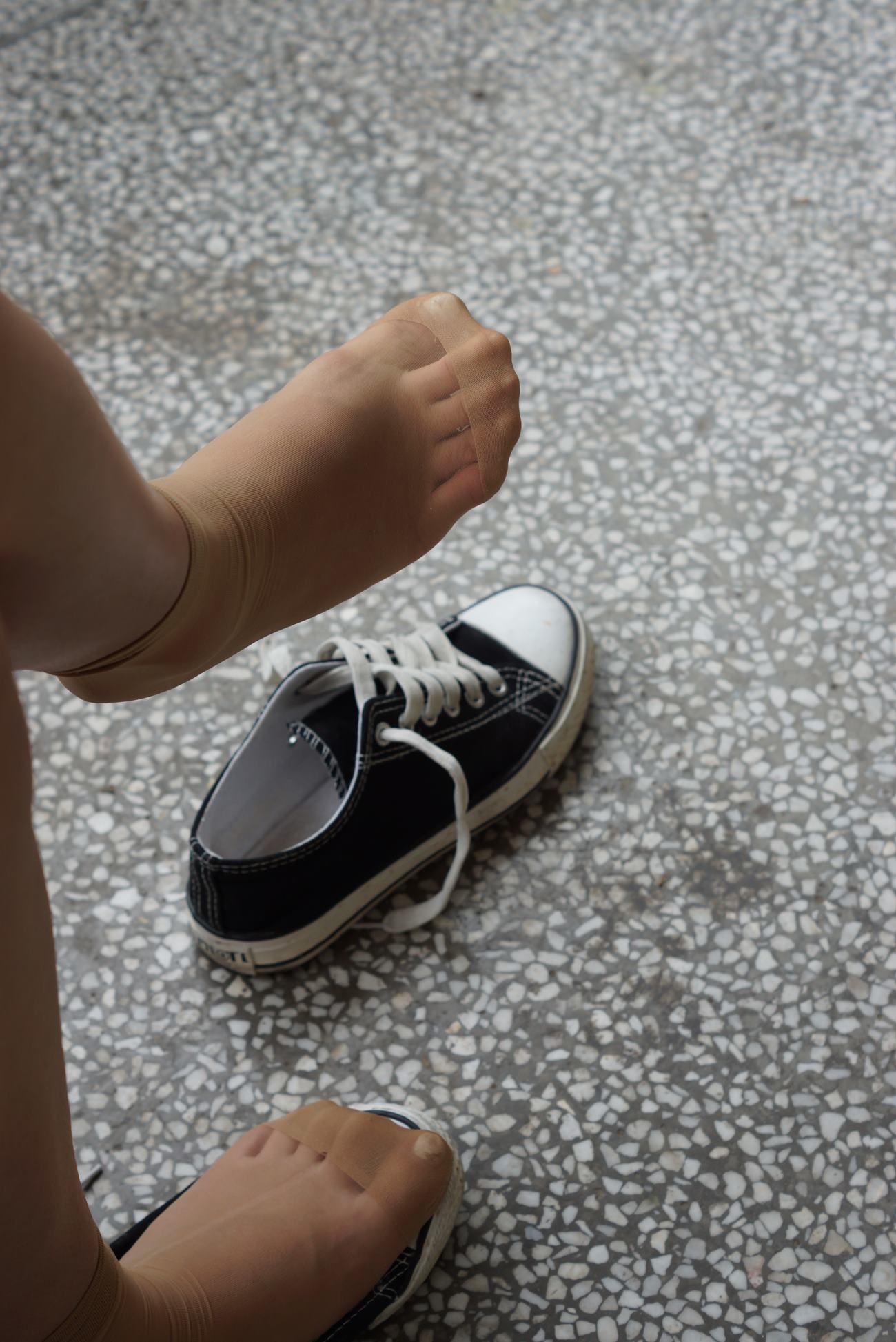 图片[57]-自由摄影 No.329 拍完棉袜，阳阳看到我的水晶丝袜 说：我可以试试吗？[79P] – 速更版-美库