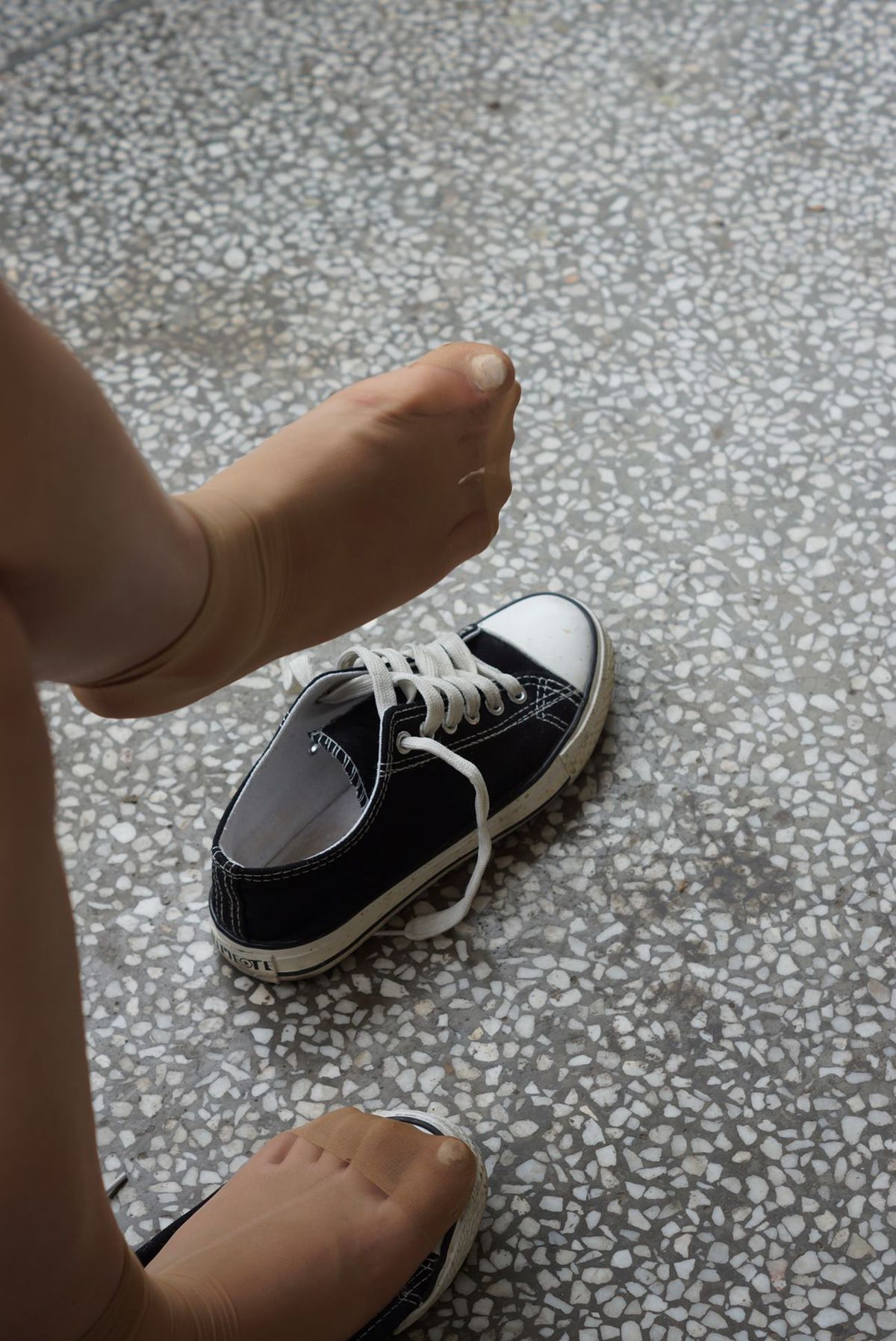 图片[58]-自由摄影 No.329 拍完棉袜，阳阳看到我的水晶丝袜 说：我可以试试吗？[79P] – 速更版-美库