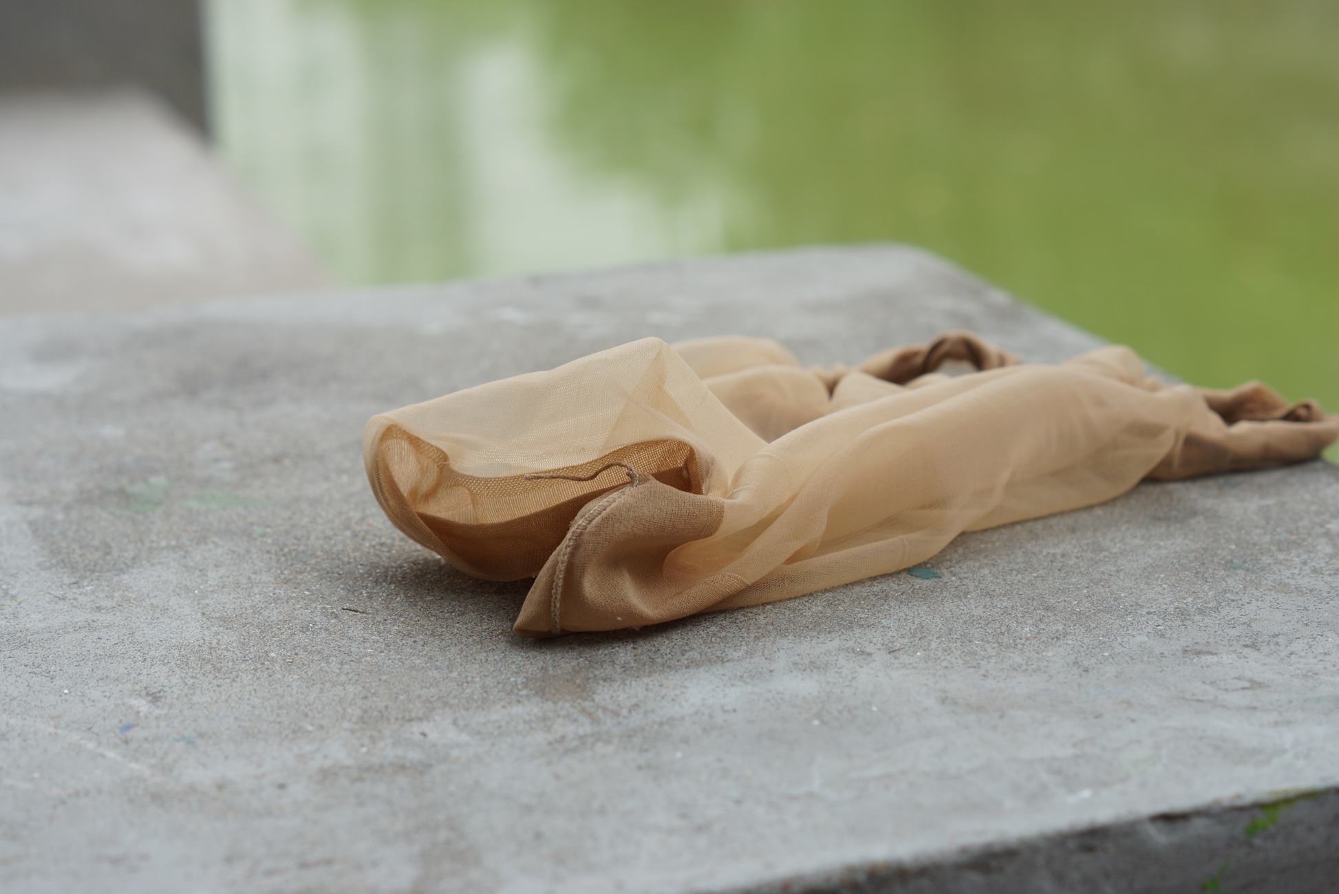 图片[77]-自由摄影 No.329 拍完棉袜，阳阳看到我的水晶丝袜 说：我可以试试吗？[79P] – 速更版-美库