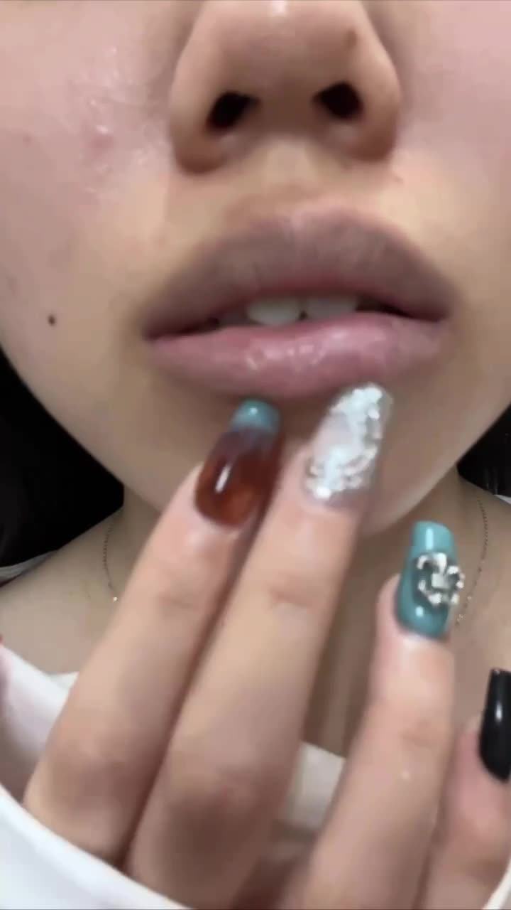 图片[13]-脚模面试脸足同框套路系列-071-大学生宿舍拍脚[20P] – 速更版-美库