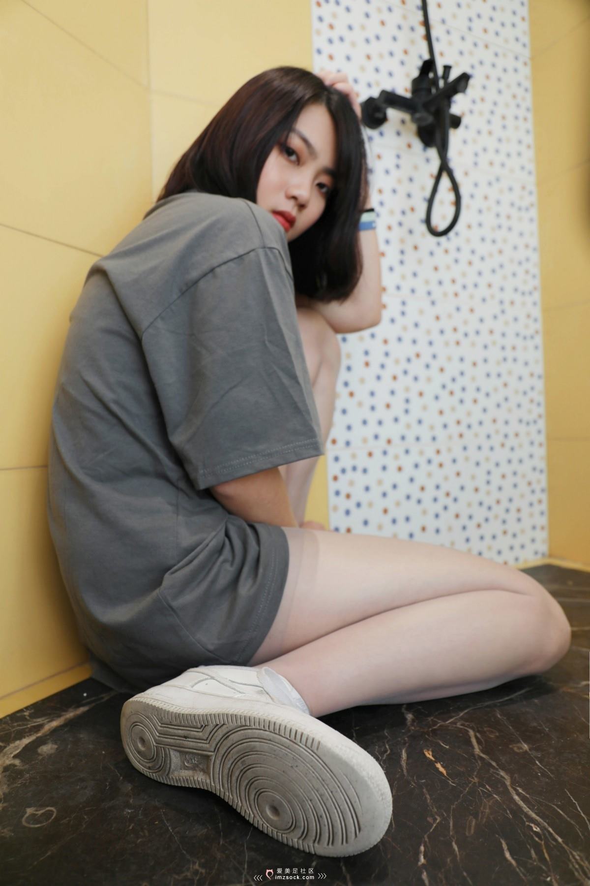 图片[95]-MZSOCK爱每足社区丝族专属R系列 R001 婷婷（多版）[108P] – 速更版-美库