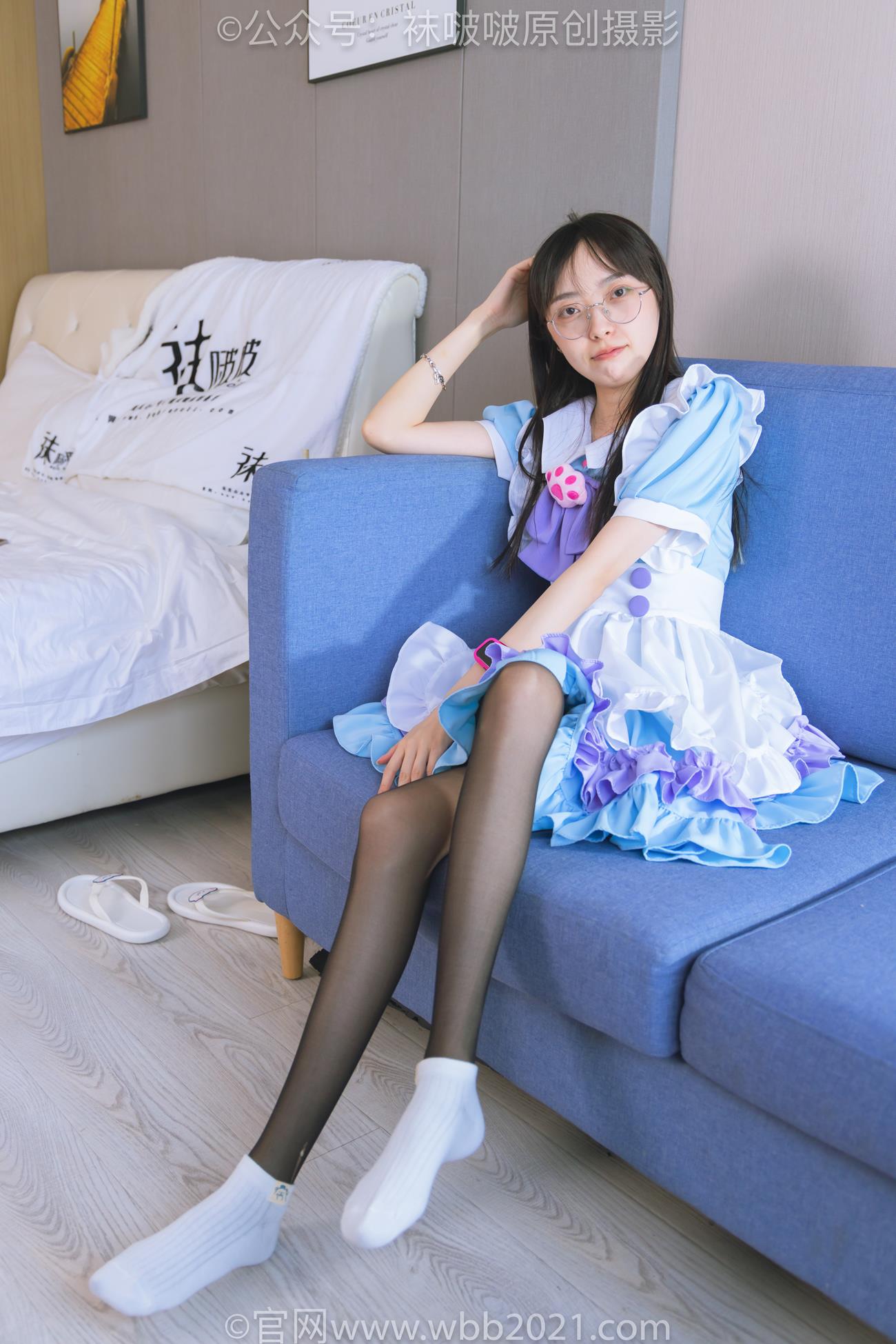 [BoBoSocks袜啵啵]NO.437 稚予-女仆装、人字拖、薄黑丝、白棉袜、裸足[80P] - 速更版-艺库