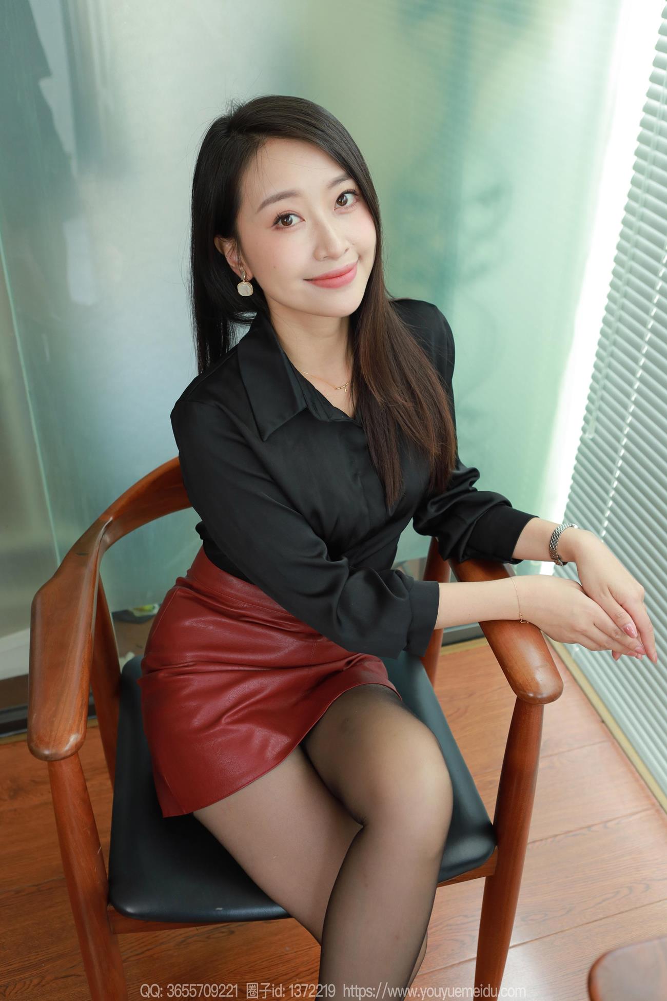 图片[17]-[IESS异思趣向] 2024.10.28 丝享家1883：小婕《红棕丽人》[62P] – 速更版-美库