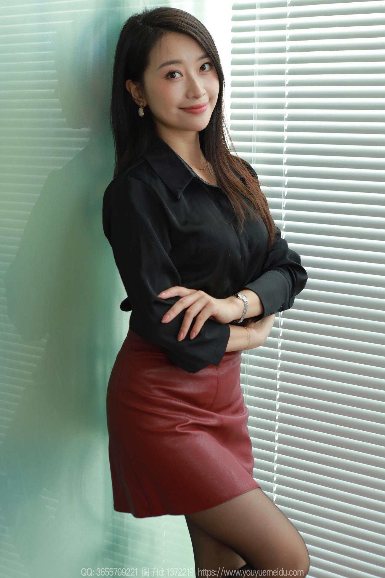 图片[44]-[IESS异思趣向] 2024.10.28 丝享家1883：小婕《红棕丽人》[62P] – 速更版-美库