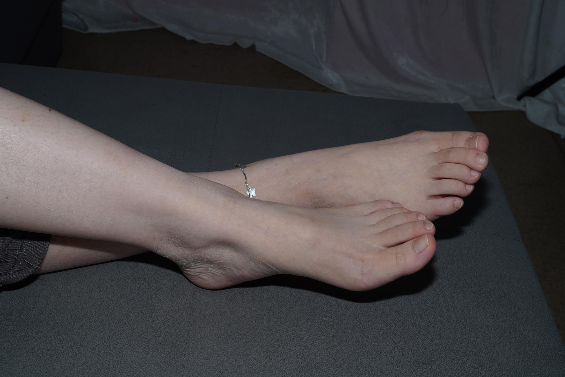 图片[30]-Pary摄影 NO.153 新模小美女炜玲展示36码超白小脚[88P] – 速更版-美库