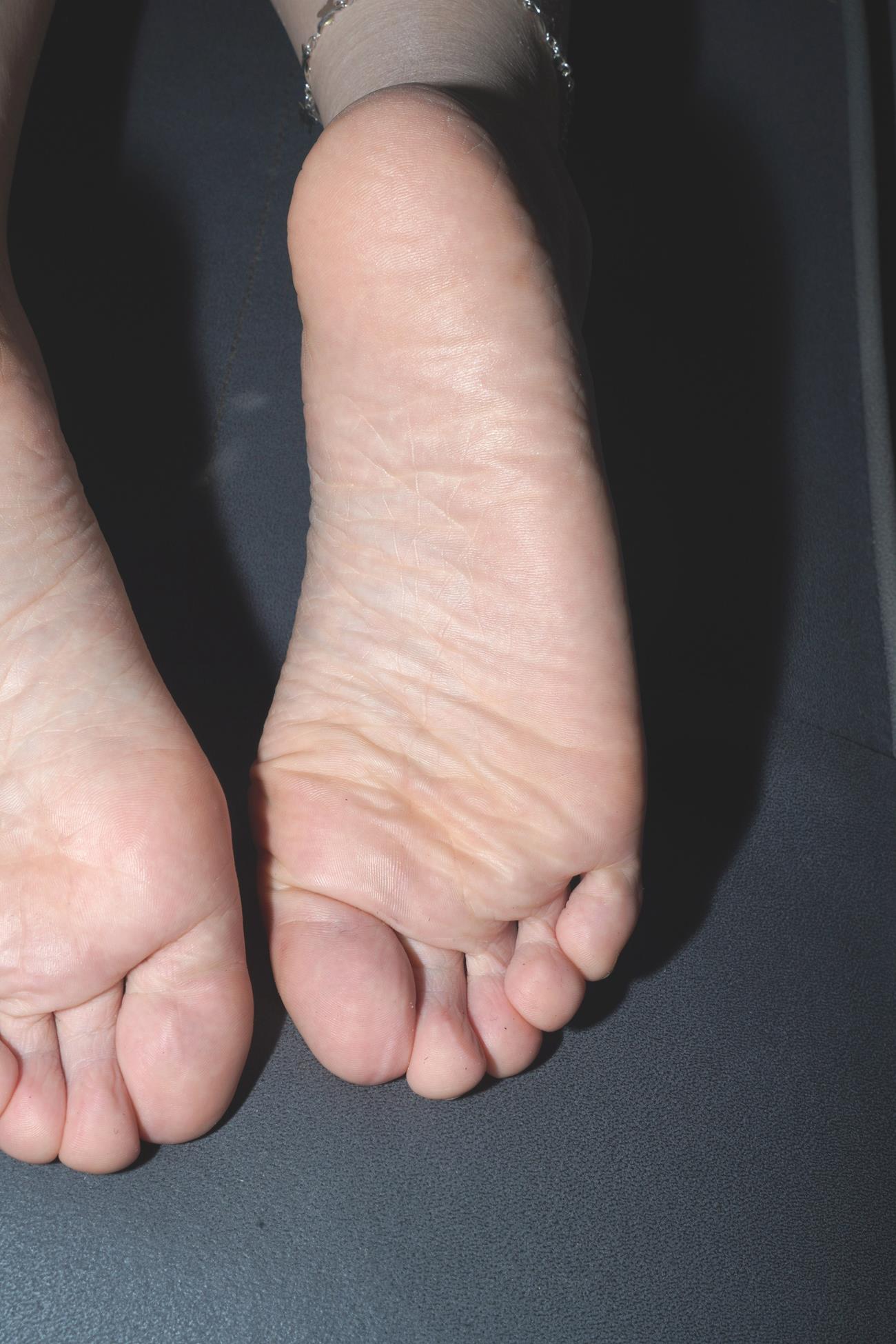 图片[54]-Pary摄影 NO.153 新模小美女炜玲展示36码超白小脚[88P] – 速更版-美库