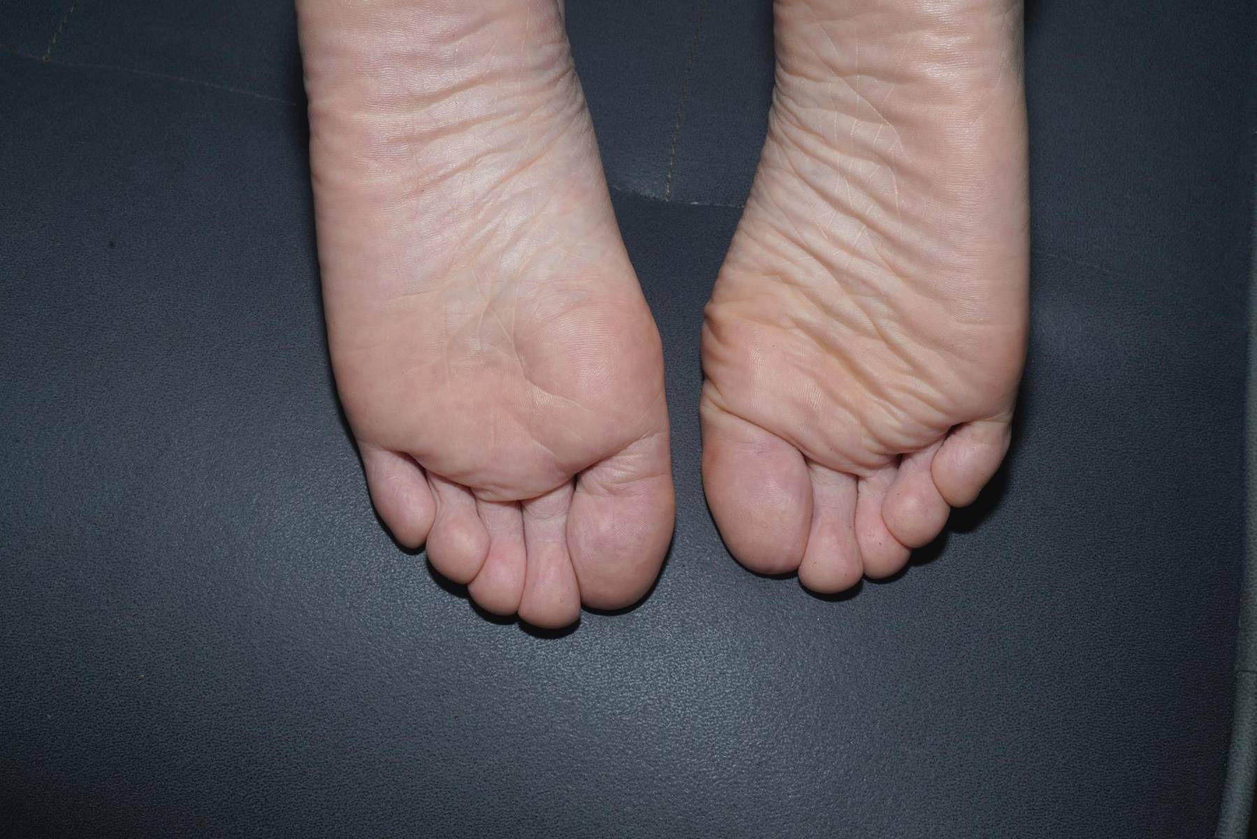 图片[58]-Pary摄影 NO.153 新模小美女炜玲展示36码超白小脚[88P] – 速更版-美库