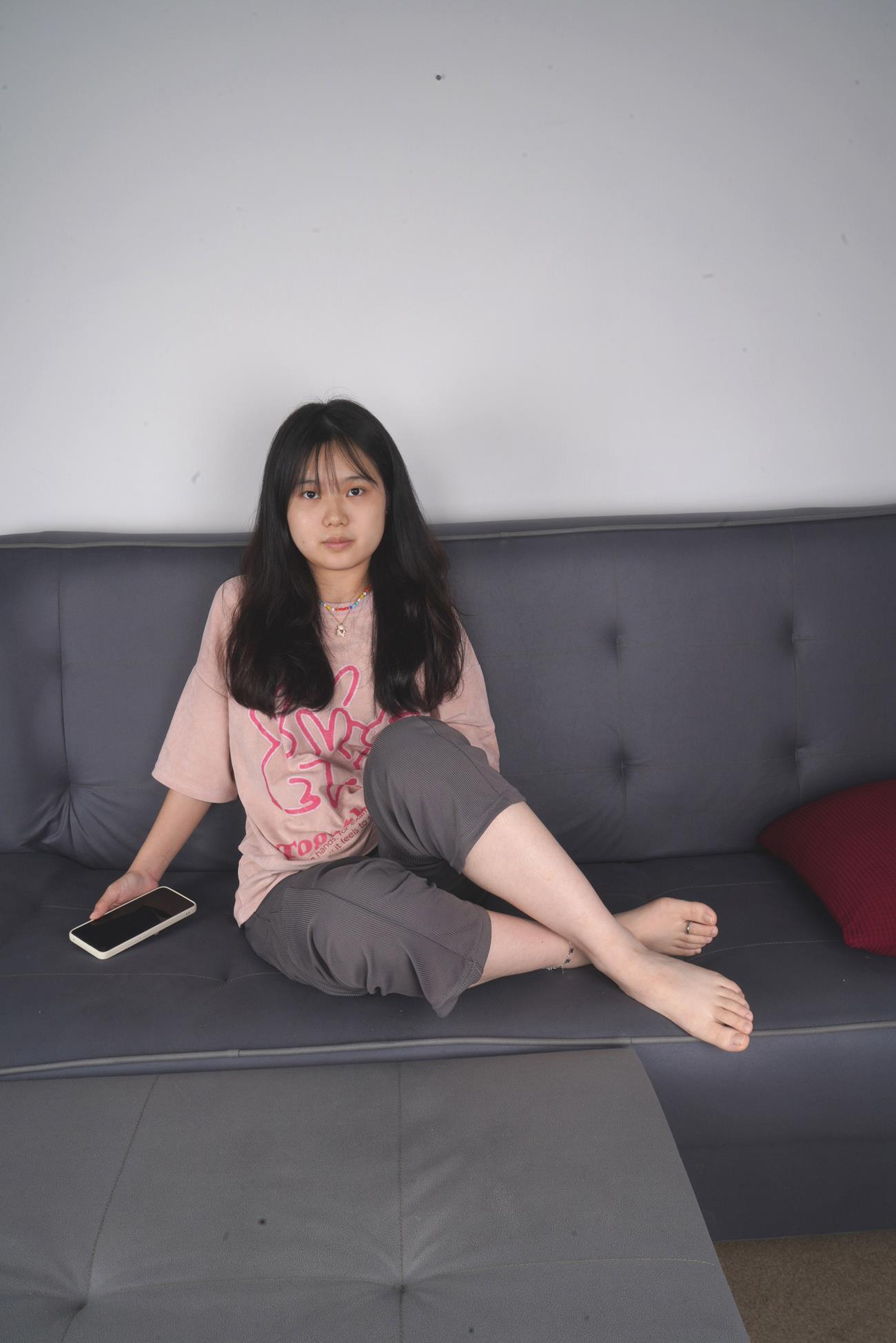 图片[79]-Pary摄影 NO.153 新模小美女炜玲展示36码超白小脚[88P] – 速更版-美库