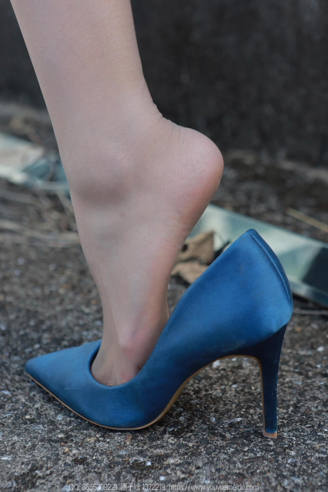 图片[30]-[IESS异思趣向] 2024.10.29 丝享家1884：小婕《蓝衣OL（上）》[58P] – 速更版-美库