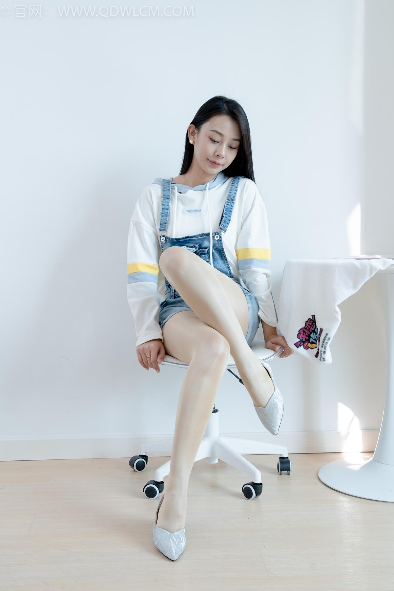 图片[10]-物恋传媒 NO.2173 兰兰-初秋的街头[105P] – 速更版-美库