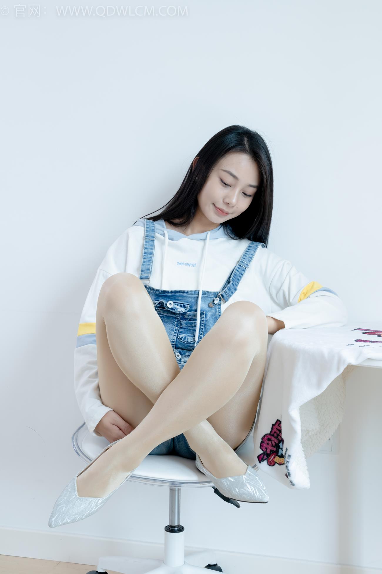 图片[16]-物恋传媒 NO.2173 兰兰-初秋的街头[105P] – 速更版-美库