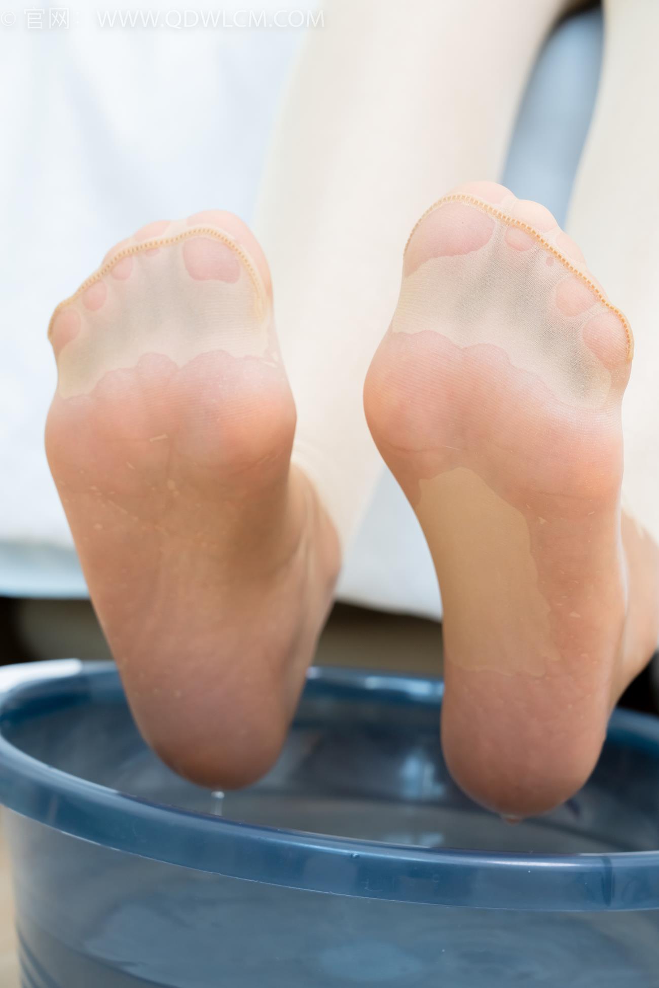 图片[96]-物恋传媒 NO.2173 兰兰-初秋的街头[105P] – 速更版-美库