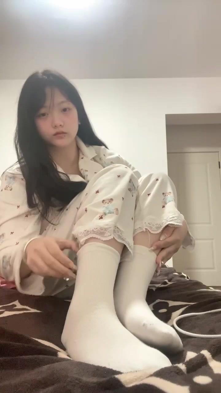 图片[15]-脚模面试脸足同框套路系列-095 可爱长腿妹妹 [43P] – 速更版-美库