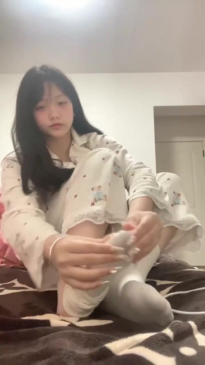 图片[17]-脚模面试脸足同框套路系列-095 可爱长腿妹妹 [43P] – 速更版-美库