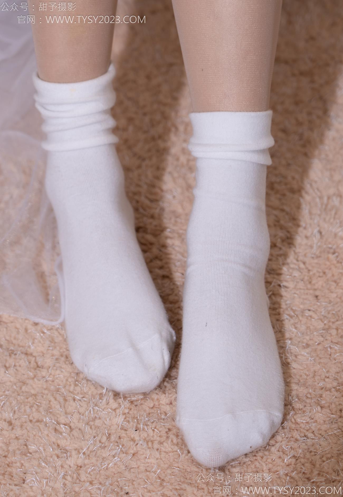 图片[35]-甜予摄影 NO.112 澜澜-板鞋、白棉袜、肉丝（脚尖加固款）[86P] – 速更版-美库