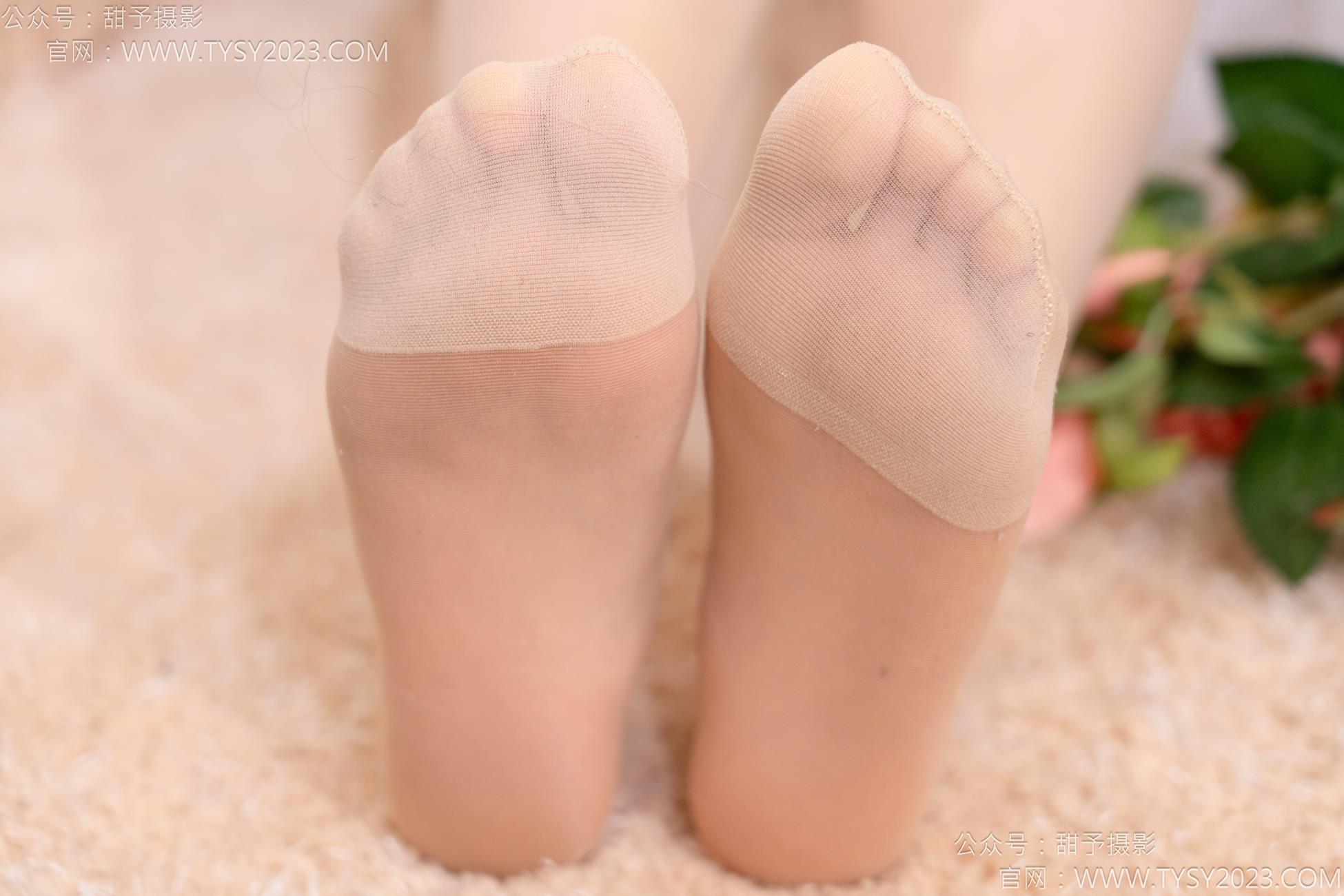 图片[86]-甜予摄影 NO.112 澜澜-板鞋、白棉袜、肉丝（脚尖加固款）[86P] – 速更版-美库