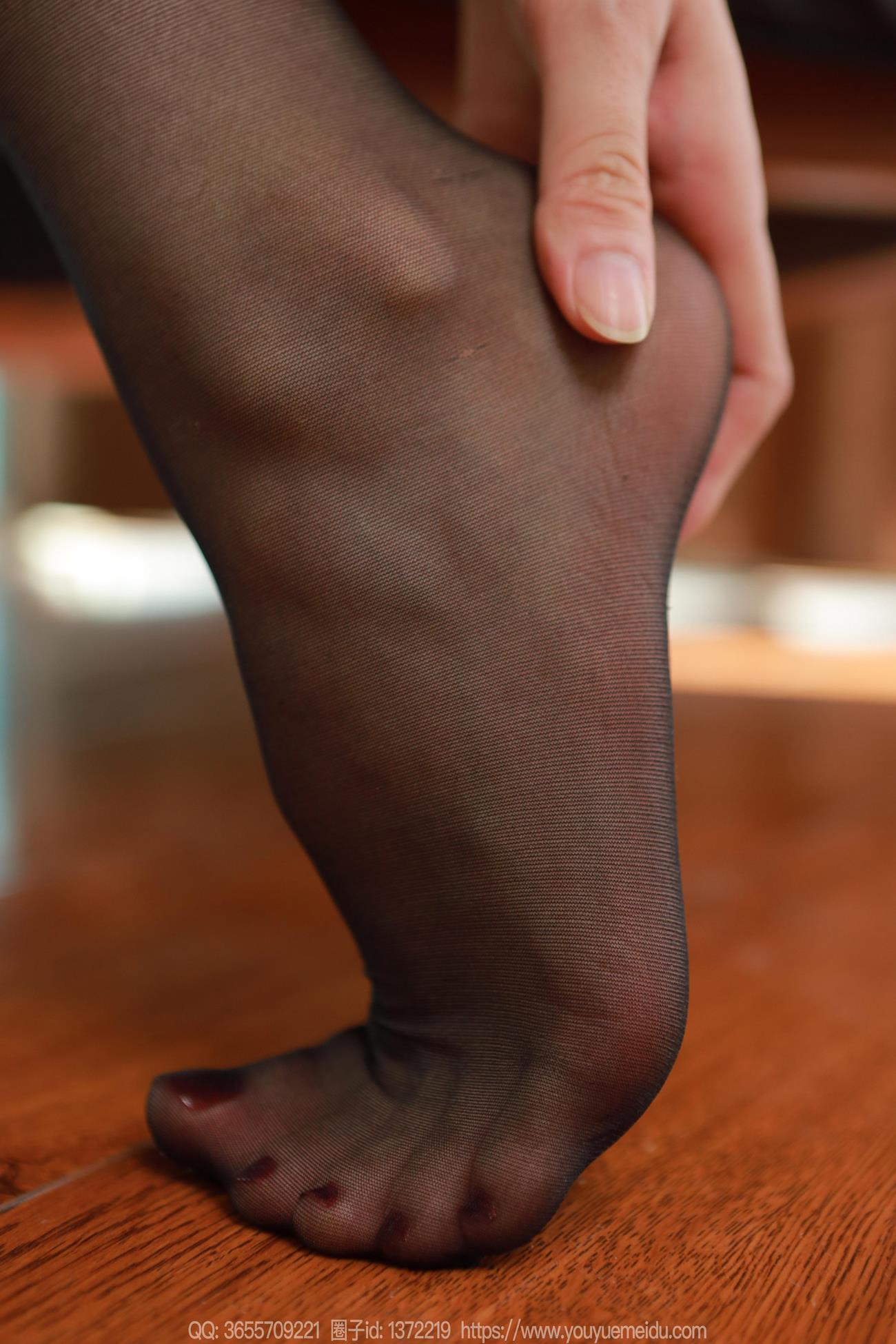 图片[82]-[IESS异思趣向] 2024.10.31 丝享家1886：团团《红色带子》[95P] – 速更版-美库