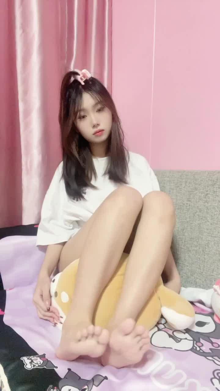 图片[30]-脚模面试脸足同框套路系列-101 拍脚[35P] – 速更版-美库