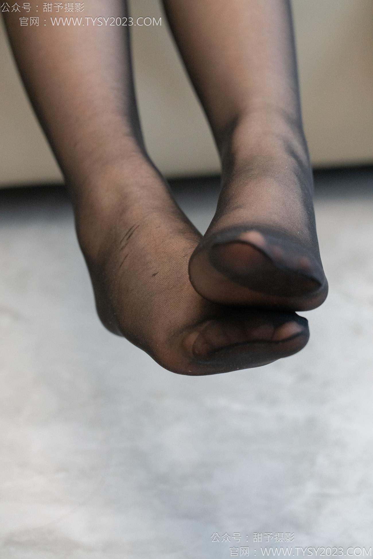 图片[44]-甜予摄影 NO.113 璇璇-高跟鞋、黑丝（脚尖加固款）[72P] – 速更版-美库