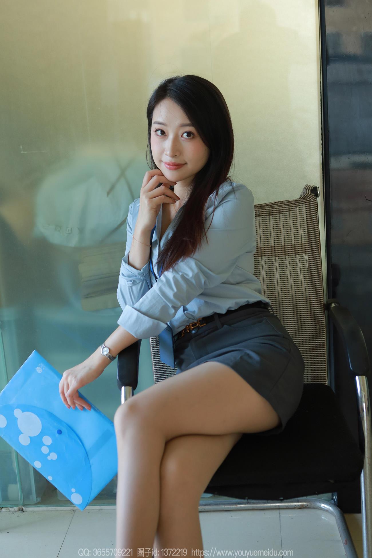 图片[22]-[IESS异思趣向] 2024.11.01 丝享家1887：小婕《蓝色OL（下）》[77P] – 速更版-美库