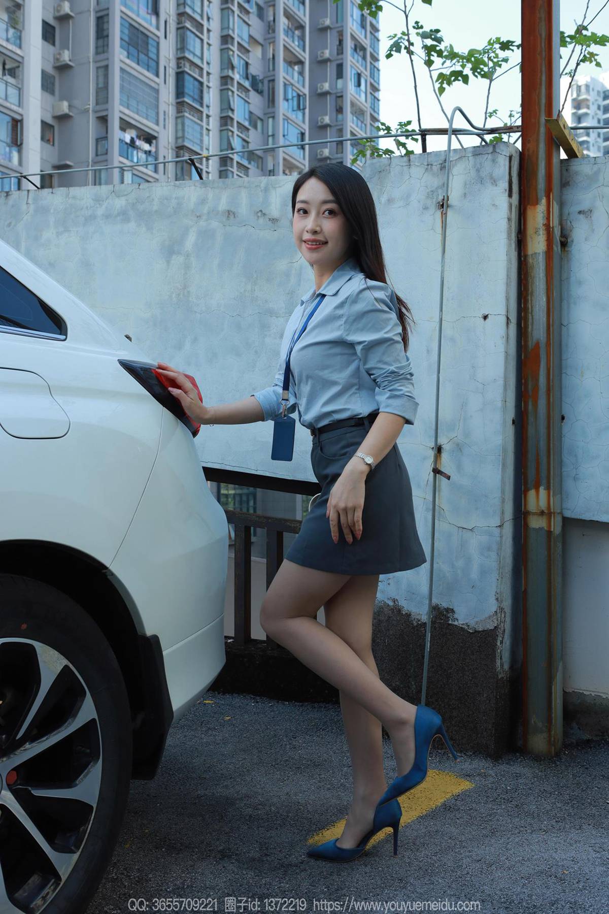 图片[36]-[IESS异思趣向] 2024.11.01 丝享家1887：小婕《蓝色OL（下）》[77P] – 速更版-美库