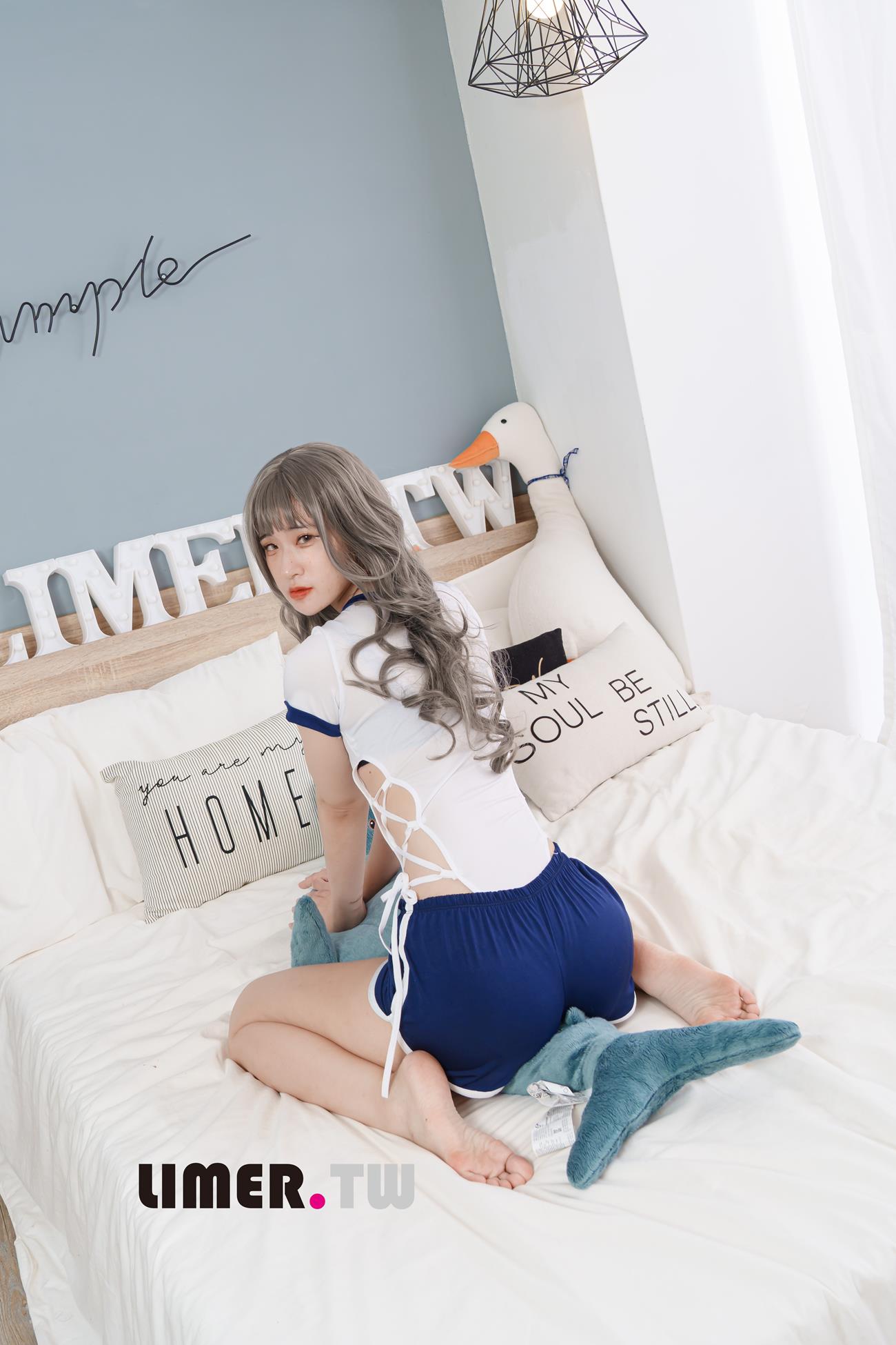 图片[22]-Limerence原创 NO.090 7bao 体育服下 裸足＆白丝[86P] – 速更版-美库