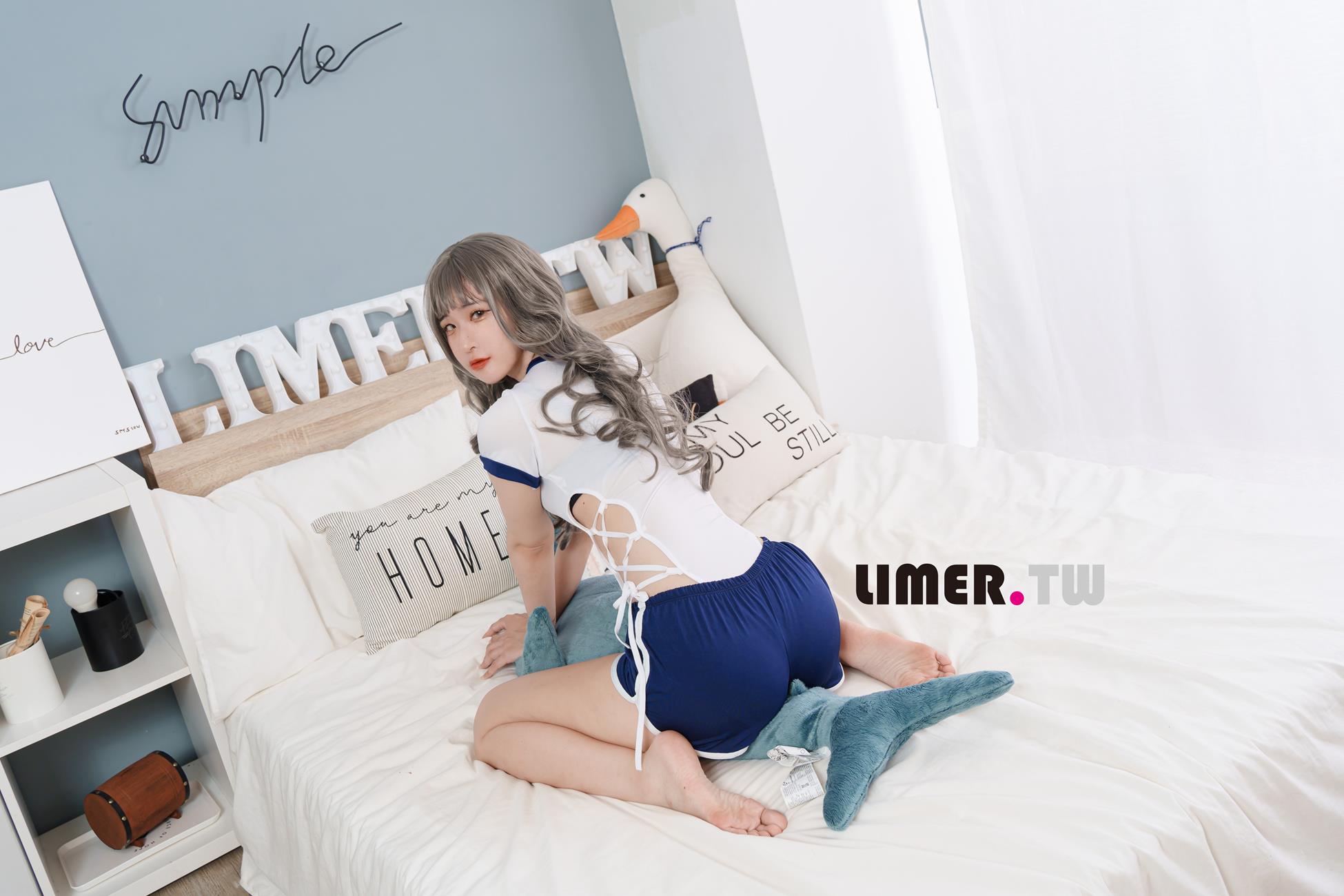 图片[23]-Limerence原创 NO.090 7bao 体育服下 裸足＆白丝[86P] – 速更版-美库