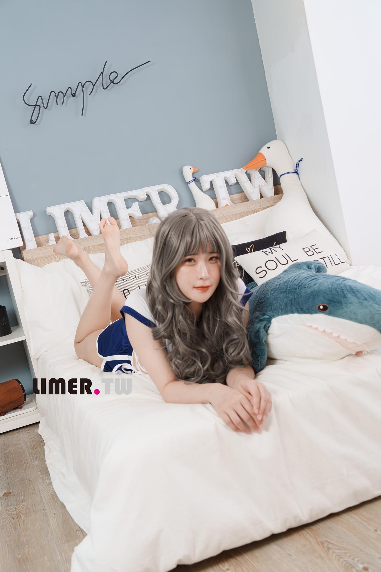 图片[33]-Limerence原创 NO.090 7bao 体育服下 裸足＆白丝[86P] – 速更版-美库