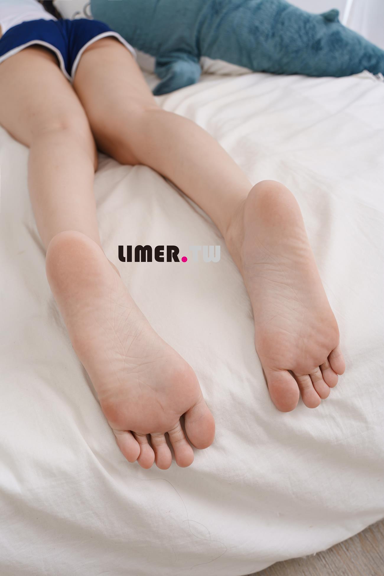 图片[54]-Limerence原创 NO.090 7bao 体育服下 裸足＆白丝[86P] – 速更版-美库